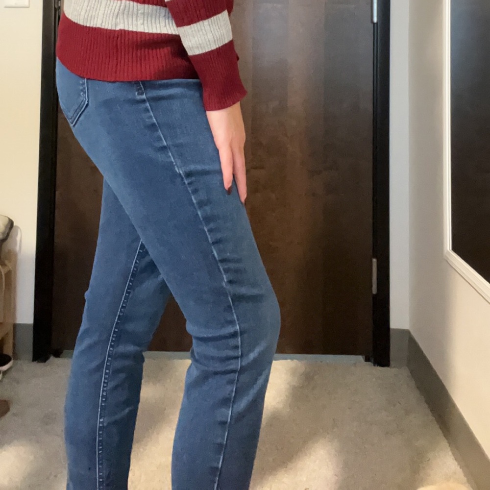 Blue skinny jeans